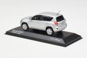 Toyota RAV4 XA30 Zilver Minichamps 1:43 400166570 Metaal — afbeelding 3 van 4