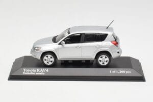 Toyota RAV4 XA30 Zilver Minichamps 1:43 400166570 Metaal