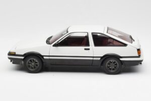 Toyota Sprinter Trueno AE86 New Initial D Movie Legend 1 AUTOart 1:18 78798 Metaal — afbeelding 4 van 8