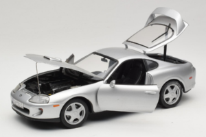 Toyota Supra A80 Zilver Kyosho 1:18 8847 Metaal — afbeelding 2 van 8