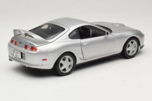 Toyota Supra A80 Zilver Kyosho 1:18 8847 Metaal — afbeelding 3 van 8