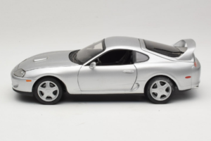 Toyota Supra A80 Zilver Kyosho 1:18 8847 Metaal — afbeelding 4 van 8