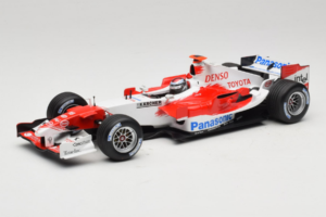 Toyota TF105 #16 J. Trulli Panasonic Toyota Racing 2005 Minichamps 1:18 100050016 Metaal