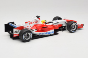 Toyota TF105 #17 R. Schumacher Panasonic Toyota Racing 2005 Minichamps 1:18 100050017 Metaal — afbeelding 2 van 7