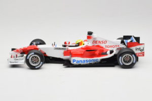 Toyota TF105 #17 R. Schumacher Panasonic Toyota Racing 2005 Minichamps 1:18 100050017 Metaal — afbeelding 3 van 7