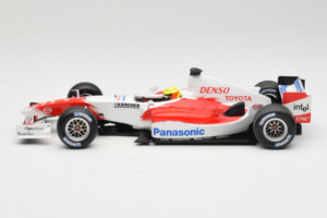 Toyota TF105 #17 R. Schumacher Panasonic Toyota Racing Showcar 2005 Minichamps 1:18 100050087 Metaal — afbeelding 3 van 7