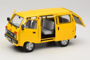 Toyota TJ110 Tianjin Huali Geel OEM 1:18 TOYOTA014 Metaal — afbeelding 2 van 8