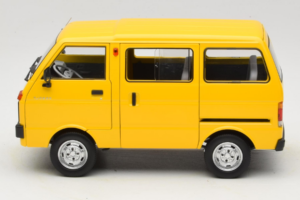 Toyota TJ110 Tianjin Huali Geel OEM 1:18 TOYOTA014 Metaal — afbeelding 4 van 8