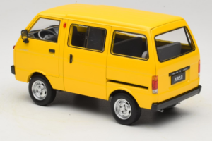 Toyota TJ110 Tianjin Huali Geel OEM 1:18 TOYOTA014 Metaal — afbeelding 7 van 8