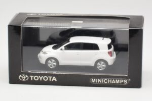 Toyota Urban Cruiser Wit Minichamps 1:43 400166960 Metaal — afbeelding 2 van 3