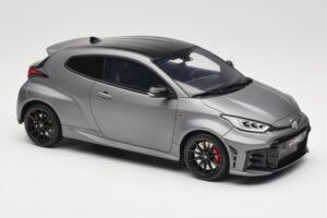 Toyota GR Yaris XP210 Precious Metal Otto 1:18 OT1127 Hars — afbeelding 4 van 6