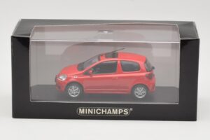 Toyota Yaris TS Rood Minichamps 1:43 430166062 Metaal — afbeelding 4 van 4