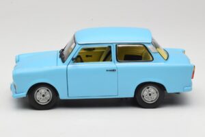 Trabant 601 Blauw Sun Star 1:18 4290 Metaal — afbeelding 4 van 8