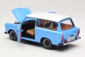 Trabant 601 Stationwagen Blauw Sun Star 1:18 4272 Metaal — afbeelding 5 van 8