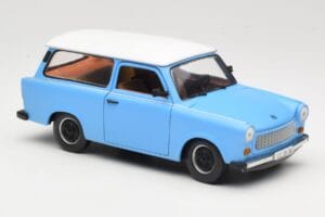 Trabant 601 Stationwagen Blauw Sun Star 1:18 4272 Metaal — afbeelding 6 van 8