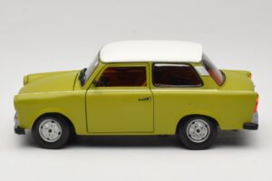 Trabant 601 Groen Sun Star 1:18 4289 Metaal — afbeelding 4 van 8