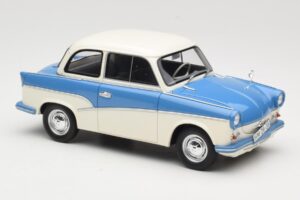 Trabant P50 Lichtblauw Crème BoS Models 1:18 BOS035 Hars — afbeelding 4 van 6