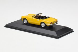 Triumph Spitfire 1500 Geel Minichamps 1:43 400132531 Metaal — afbeelding 3 van 4
