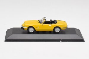 Triumph Spitfire 1500 Geel Minichamps 1:43 400132531 Metaal