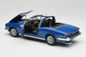 Triumph Stag Mk1 Sapphire Blue Revell 1:18 8815 Metaal — afbeelding 5 van 8