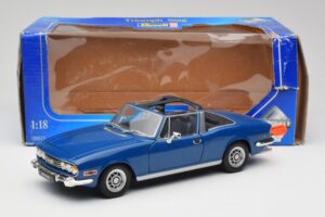 Triumph Stag Mk1 Sapphire Blue Revell 1:18 8815 Metaal — afbeelding 8 van 8