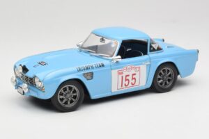 Triumph TR4 Rally Car Revell 1:18 8773 Metaal