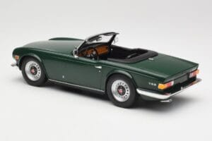 Triumph TR6 PI Donkergroen Minichamps 1:18 155132030 Metaal — afbeelding 5 van 6