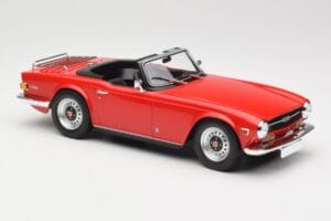 Triumph TR6 PI Rood Minichamps 1:18 155132031 Metaal — afbeelding 4 van 6