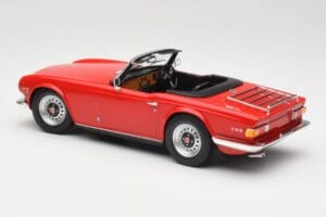 Triumph TR6 PI Rood Minichamps 1:18 155132031 Metaal — afbeelding 5 van 6