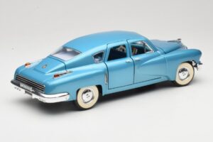Tucker Torpedo Blauw Road Signature 1:18 92268 Metaal — afbeelding 3 van 8