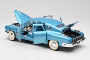 Tucker Torpedo Blauw Road Signature 1:18 92268 Metaal — afbeelding 5 van 8