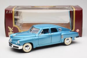 Tucker Torpedo Blauw Road Signature 1:18 92268 Metaal — afbeelding 8 van 8