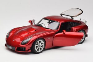 TVR Sagaris Rood Revell 1:18 08816 Metaal — afbeelding 2 van 8