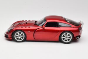 TVR Sagaris Rood Revell 1:18 08816 Metaal — afbeelding 4 van 8