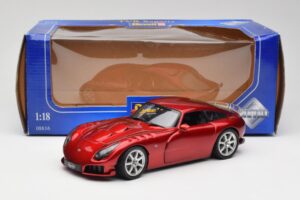 TVR Sagaris Rood Revell 1:18 08816 Metaal — afbeelding 8 van 8