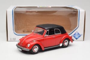 Volkswagen 1302 LS Cabriolet Rood Revell 1:18 08470 Metaal — afbeelding 8 van 8