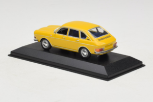 Volkswagen 411 Geel Minichamps 1:43 VW005 Metaal — afbeelding 3 van 4