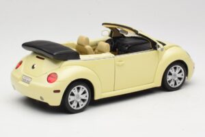 Volkswagen Beetle Cabriolet Geel Gate 1:18 VW24108 Metaal — afbeelding 3 van 8