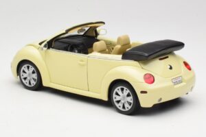 Volkswagen Beetle Cabriolet Geel Gate 1:18 VW24108 Metaal — afbeelding 7 van 8