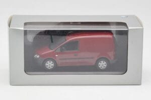 Volkswagen Caddy 2K Donkerrood Minichamps 1:43 CADDY004 Metaal — afbeelding 4 van 4