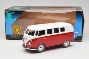 Volkswagen Combi T1 Rood & Wit Solido 1:18 8031 Metaal — afbeelding 8 van 8