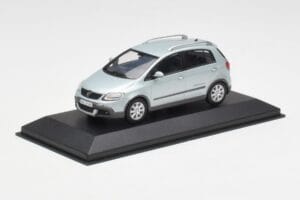 Volkswagen Cross Golf Mk5 Zilver Minichamps 1:43 GOLF003 Metaal — afbeelding 2 van 4