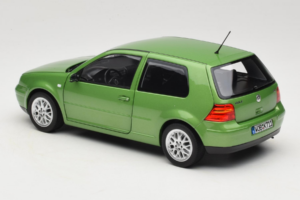 Volkswagen Golf GTI Mk4 Groen Metallic Norev 1:18 188571 Metaal — afbeelding 7 van 8