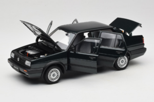 Volkswagen Jetta Mk3 CL Zwart Icartime 1:18 JETTA001 Metaal — afbeelding 2 van 8