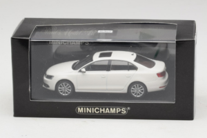 Volkswagen Jetta Mk6 Wit Minichamps 1:43 JETTA003 Metaal — afbeelding 4 van 4
