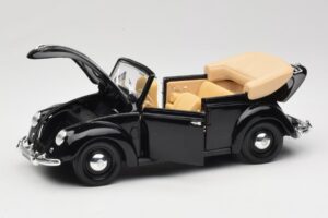 Volkswagen Kever Cabriolet Zwart Maisto 1:18 37800-M6 Metaal — afbeelding 2 van 8
