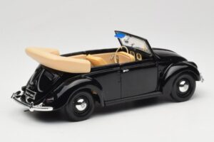 Volkswagen Kever Cabriolet Zwart Maisto 1:18 37800-M6 Metaal — afbeelding 3 van 8