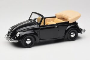 Volkswagen Kever Cabriolet Zwart Maisto 1:18 37800-M6 Metaal