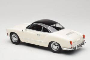 Volkswagen Karmann Ghia Crème Zwart Minichamps 1:18 155054021 Metaal — afbeelding 5 van 6