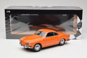 Volkswagen Karmann Ghia Oranje Minichamps 1:18 155054020 Metaal — afbeelding 6 van 6